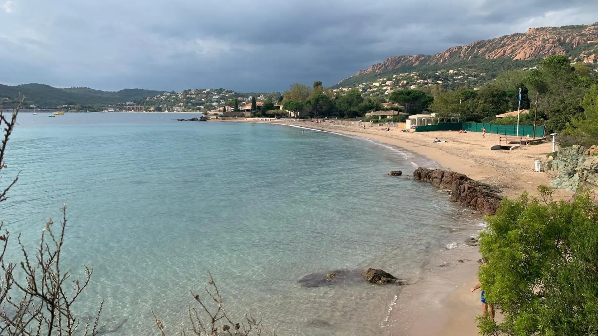 Apartment Cap Esterel - Endroit Magique Entre Mer Et L'Esterel - Agreable 2 Pieces Au Gout Du Jour Vue Mer Saint-Raphael
