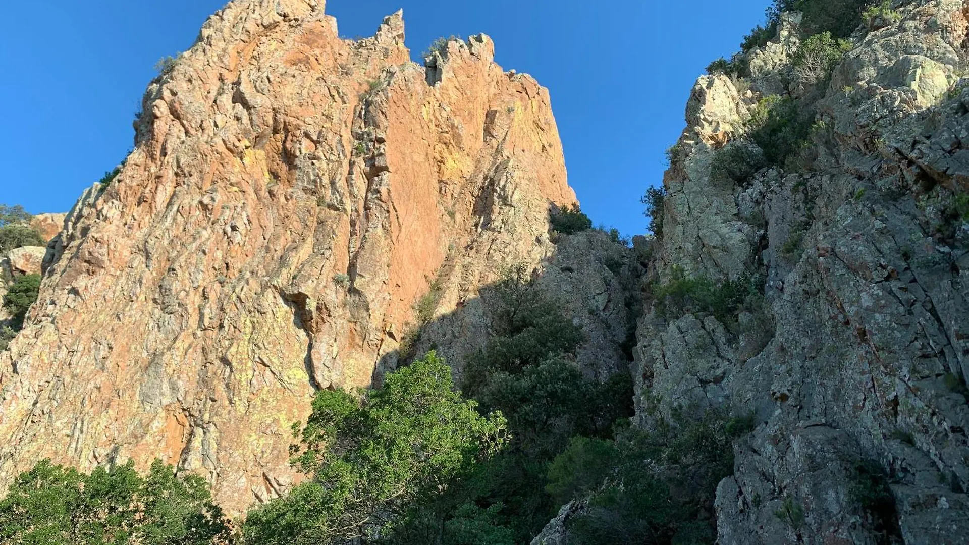 Apartment Cap Esterel - Endroit Magique Entre Mer Et L'Esterel - Agreable 2 Pieces Au Gout Du Jour Vue Mer Saint-Raphael