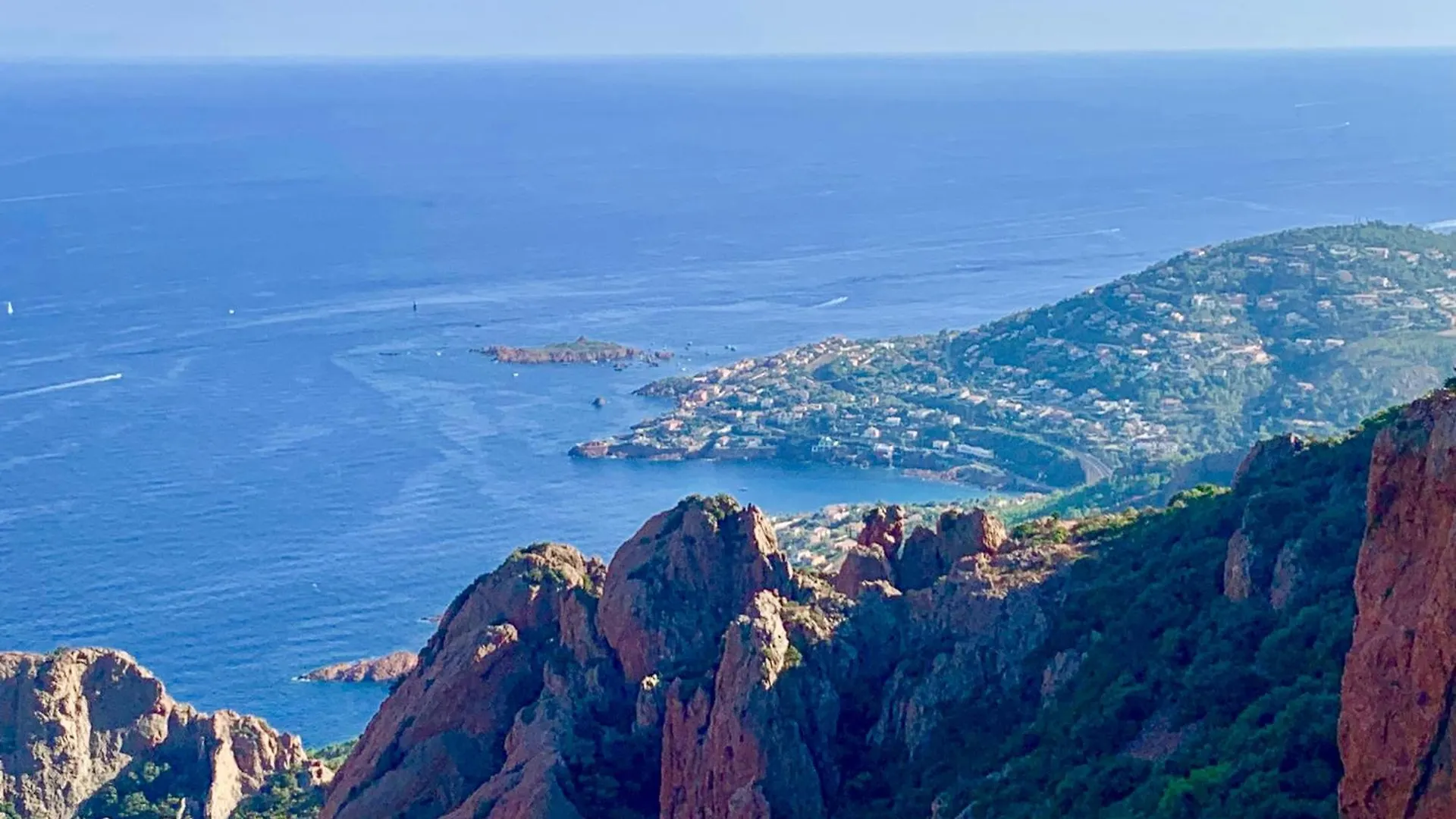 Saint-Raphaël Cap Esterel - Endroit Magique Entre Mer Et L'Esterel - Agreable 2 Pieces Au Gout Du Jour Vue Mer 0*,  צרפת